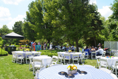 Employees-enjoying-together-with-their-families
